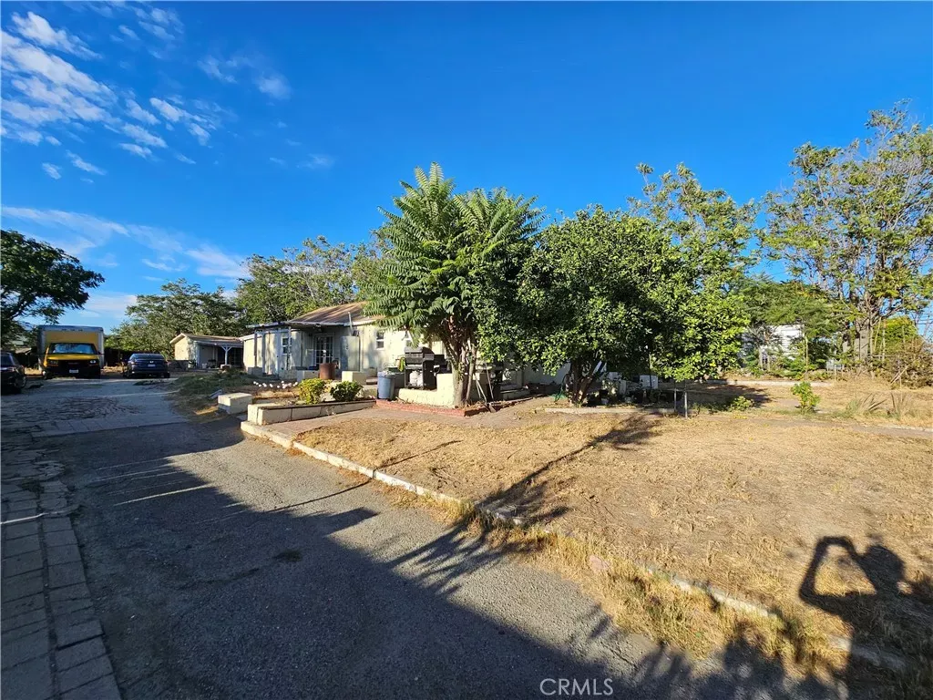 Property Photo: 15350 Randall Avenue CA 92335