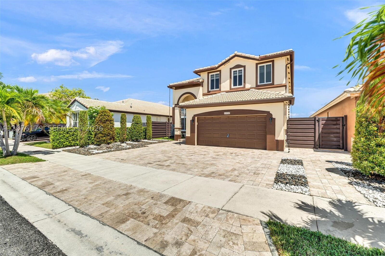Property Photo:  16237 SW 44th Ter 0  FL 33185 