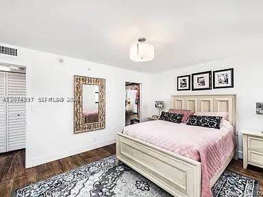 Property Photo:  2625 Collins Ave 212  FL 33140 