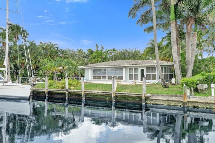 Property Photo:  1312 Tangelo Isle  FL 33315 