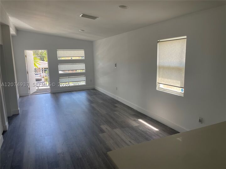 Property Photo:  2290 SW 58th Ave  FL 33155 