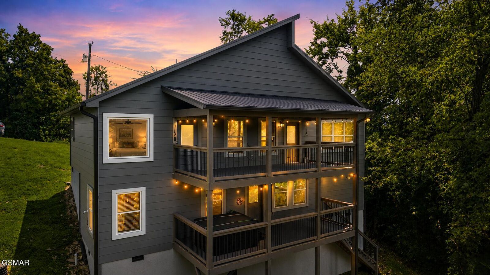 Property Photo:  353 Oak Lake Drive Drive  TN 37876 