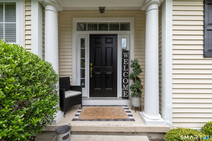 Property Photo: 10 Dogwood Court 10 CT 06762