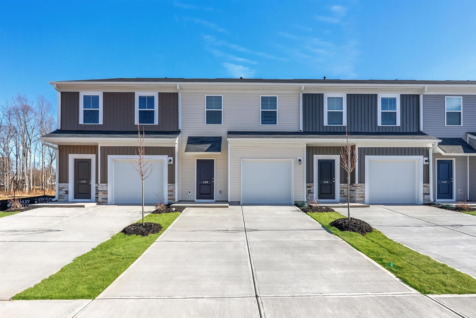 Property Photo: 319 Abingdon Way SC 29651