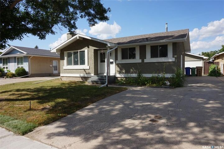91 Plant Crescent — photo 1