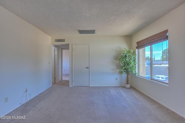 Property Photo: 4423 Plaza Vista AZ 85635
