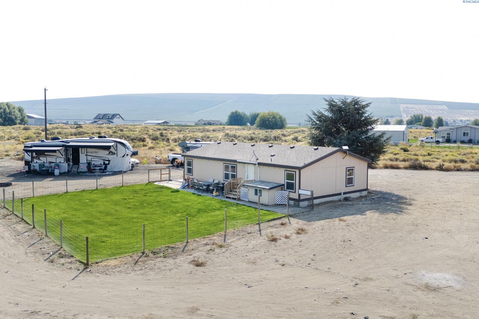 Property Photo: 24617 E SR 224 NE WA 99320