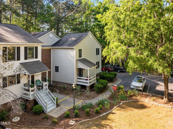 Property Photo:  109 Sully Court  NC 27514 