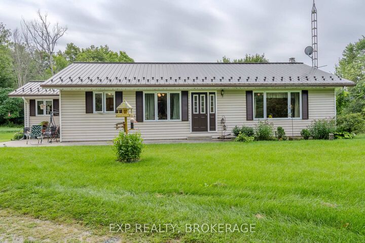 Property Photo:  279 Munro Road  ON K0H 2B0 