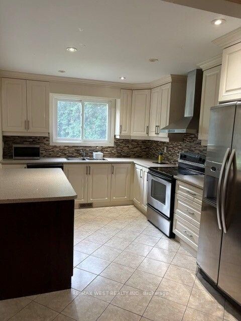 Property Photo:  10 Testa Street  ON L0L 1R0 