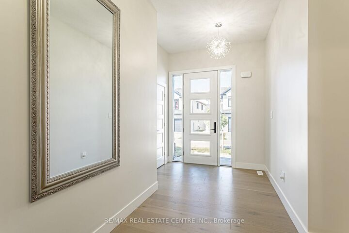 Property Photo: 7966 Fallon Drive 18 ON N0M 1V0