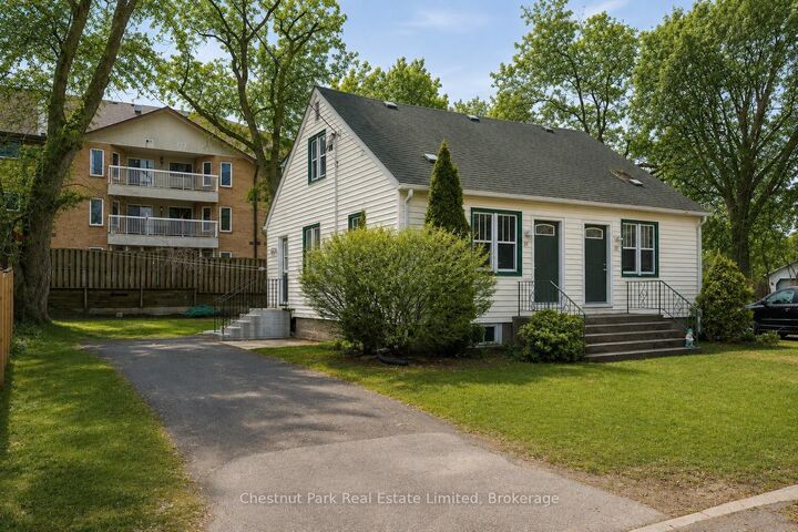 Property Photo: 31-33 Washburn Street ON K0K 2T0