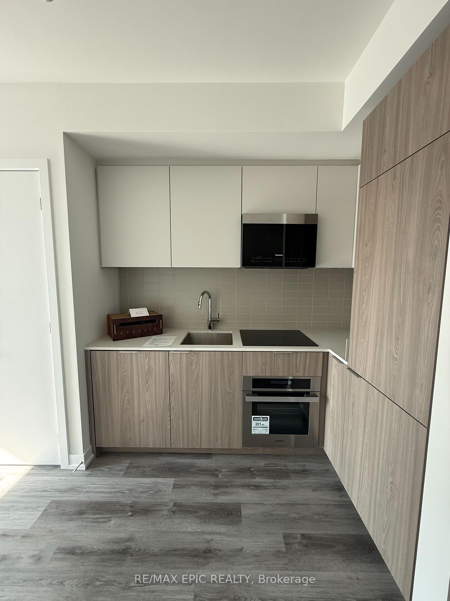 Property Photo:  28 Eastern Avenue 1017  ON M5A 0Y2 
