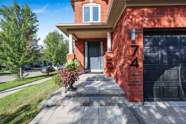 Property Photo: 74 Snedden Avenue ON L4G 7K7