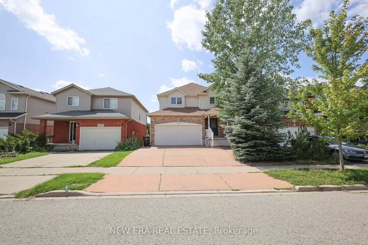 Property Photo: 704 Brandenburg Boulevard ON N2T 2V4