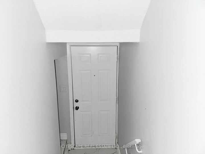 Property Photo: 1055 Dundas Street E 192 ON L4Y 3X6