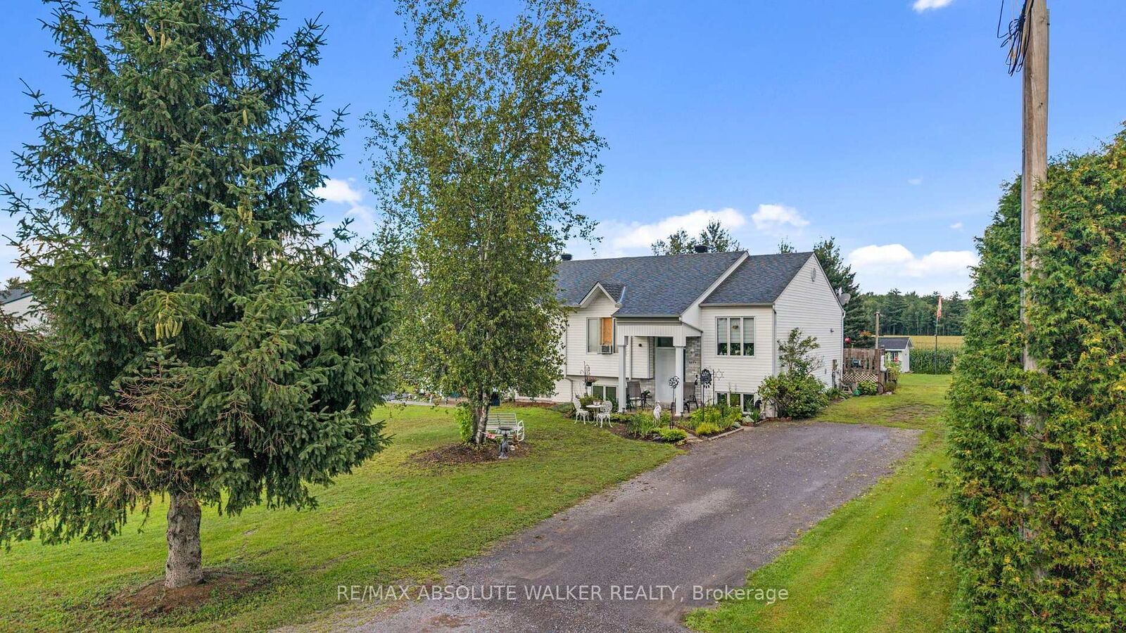 Property Photo:  535B Devista Boulevard  ON K0B 1A0 