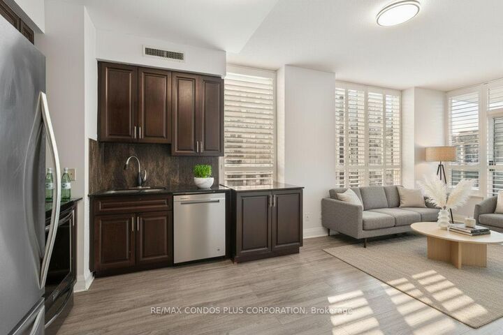 Property Photo: 20 North Park Road 1108 ON L4J 0G7