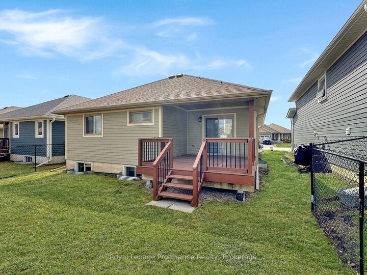 Property Photo: 8 Tessa Boulevard ON K8N 4Z5