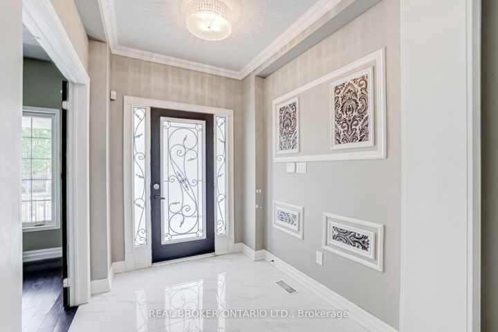 Property Photo: 10 Coyle Street ON L1T 0A2