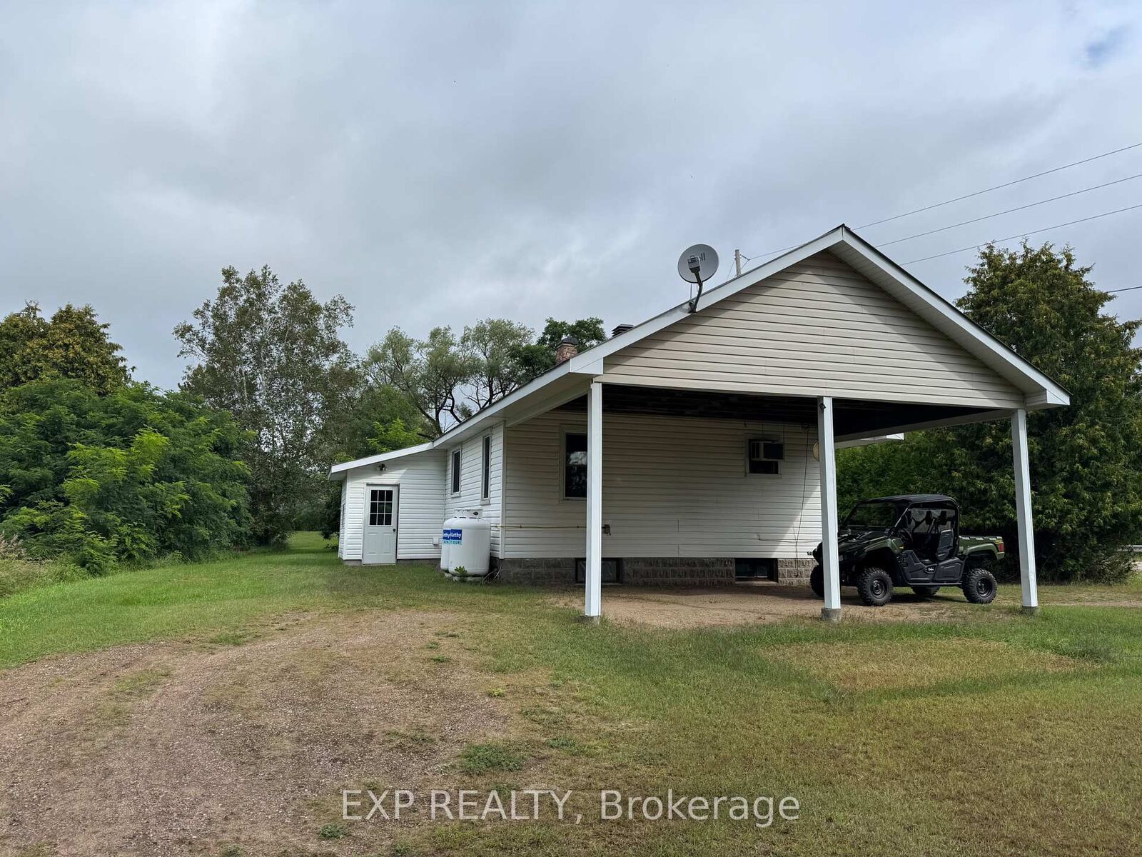 Property Photo: 6311 Palmer Road ON K0J 2E0