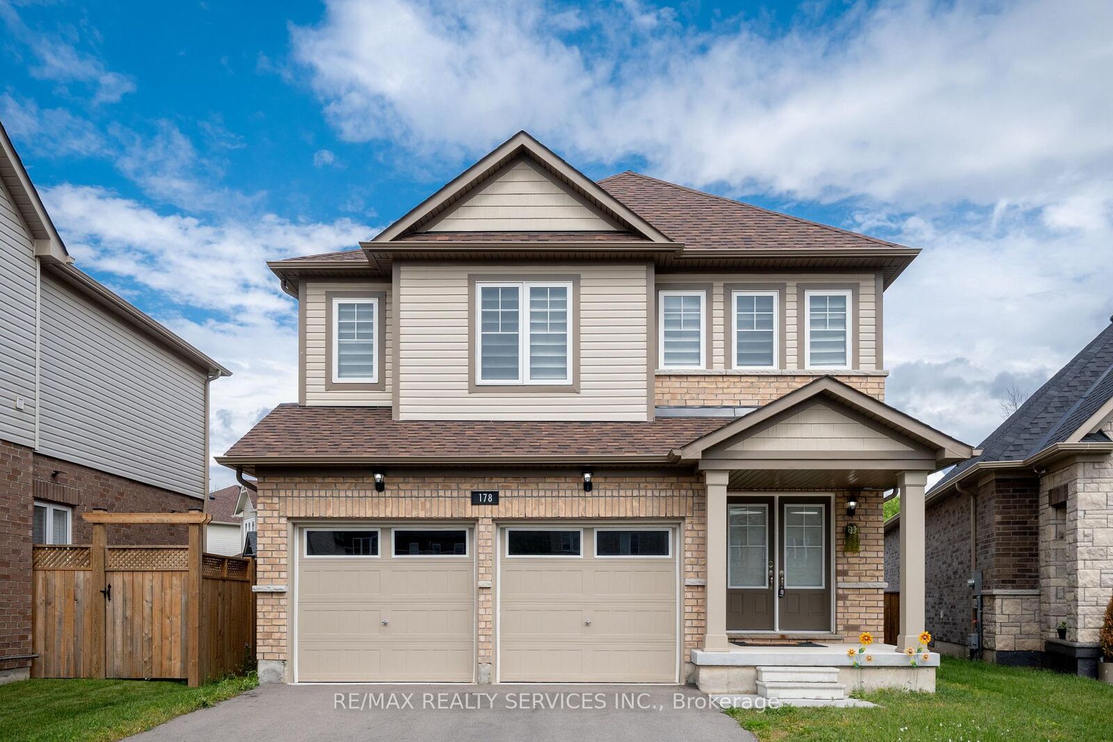 Property Photo: 178 Tumblewood Place ON L3B 0J3