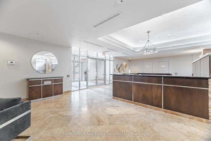Property Photo: 360 Pearl Street 303 ON L7R 1E1