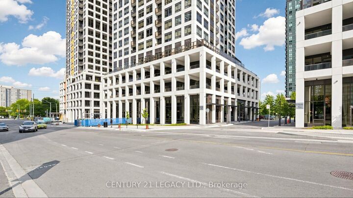 Property Photo: 30 Elm Drive W 3002 ON L5B 0N6