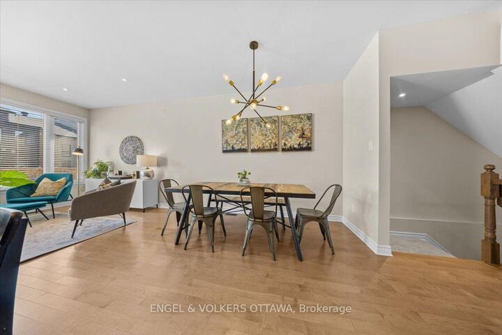 Property Photo:  556 Triangle Street  ON K2V 0M5 