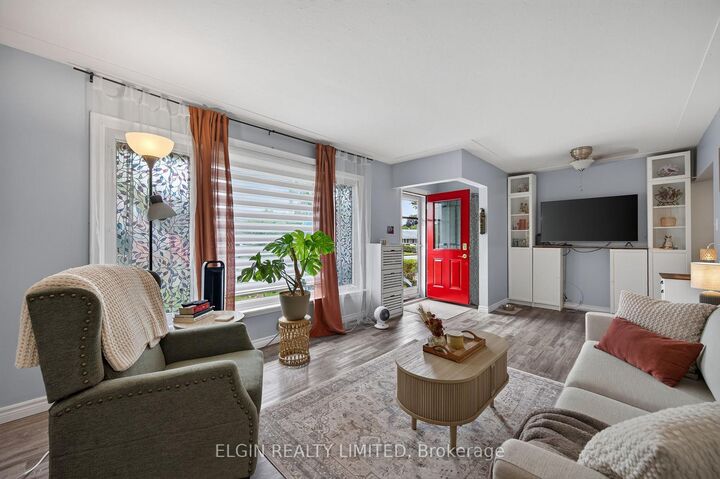 Property Photo:  32 Coyne Street  ON N5R 4X8 