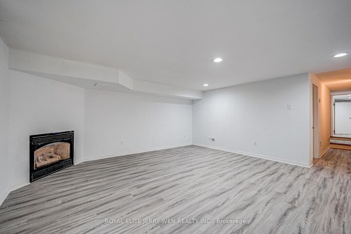 Property Photo:  171 Lawrence Avenue W Basemt  ON M5M 1A9 