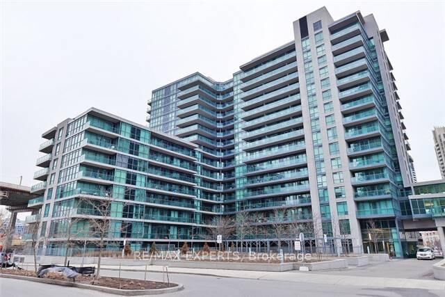 Property Photo:  215 Fort York Boulevard 1605  ON M5V 4A2 