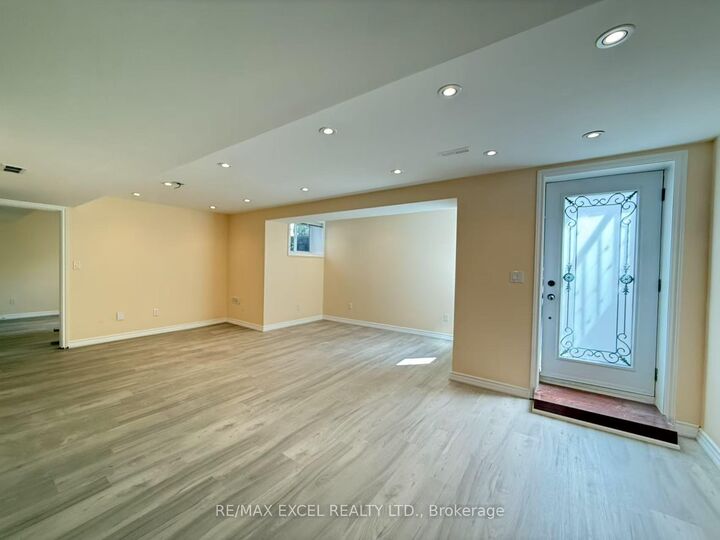 Property Photo:  278 Ivy Jay Crescent Bsmt  ON L4G 0E7 