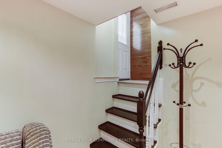 Property Photo:  8 Plaisance Road Basement  ON L4C 5B5 