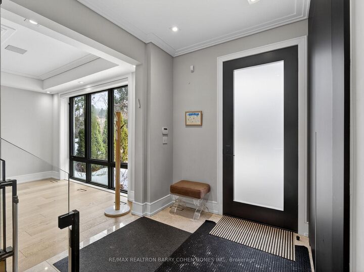 Property Photo: 4 Forest Wood ON M5N 2V6