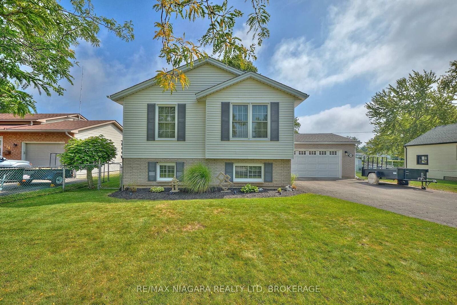 Property Photo:  524 Lakeview Road  ON L2A 4W6 