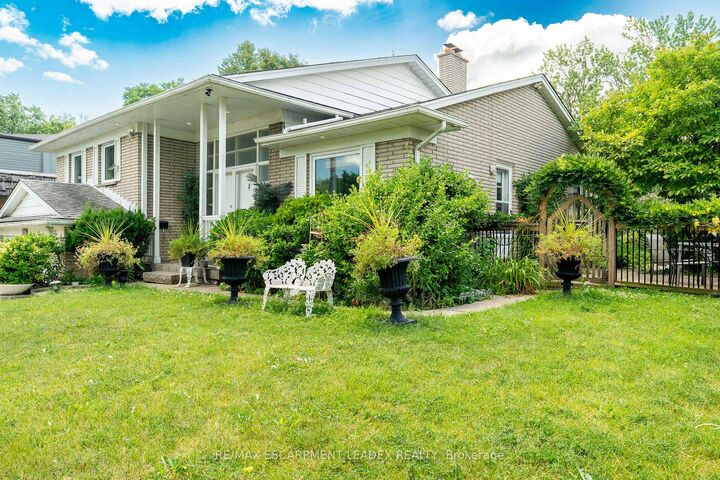 Property Photo:  1129 Scenic Drive  ON L9C 1H8 