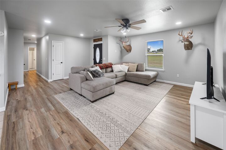 Property Photo:  4420 W 580  OK 74337 