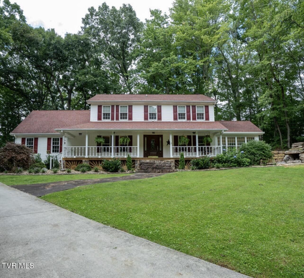 Property Photo: 18415 Cashmere Court VA 24210