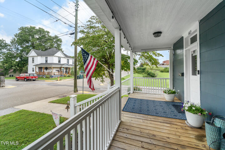 Property Photo: 665 Moore Street VA 24201