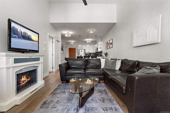 Property Photo: 866 Brock Ave #407 BC V9Z 0L7