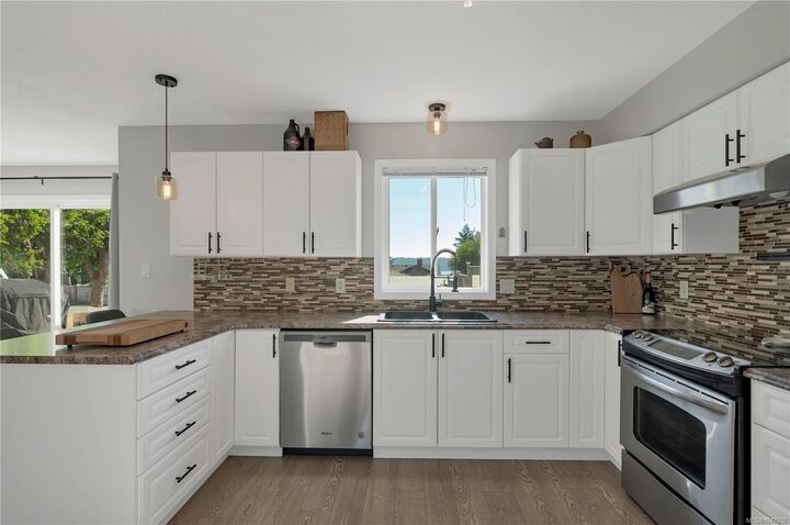 Property Photo: 331 McLean St #A BC V9W 2M7