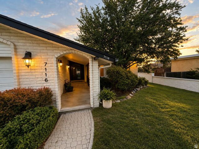 Property Photo:  7116 S Ponderosa Dr  UT 84121 
