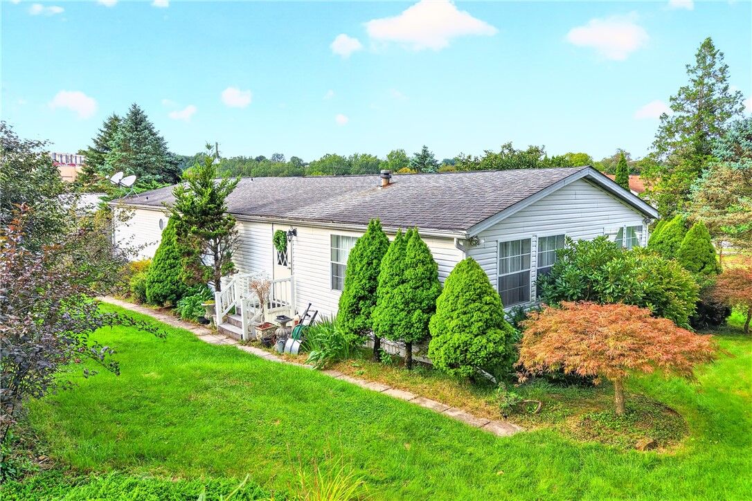 Property Photo: 206 Lewis Ave PA 15644