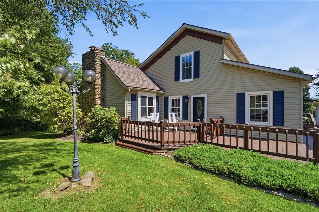 Property Photo:  114 Grant St  PA 16125 