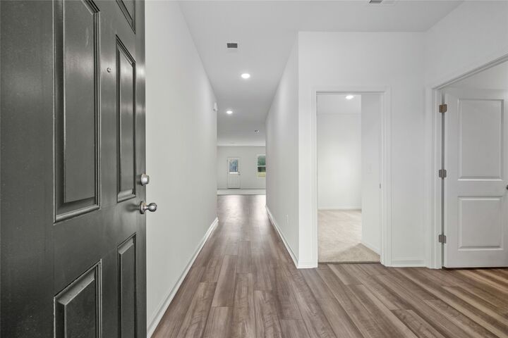 Property Photo: 206 Sunlight Lake Boulevard TX 78634