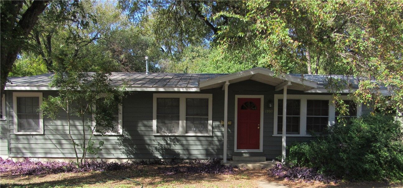 Property Photo:  1900 Winsted Lane  TX 78703 