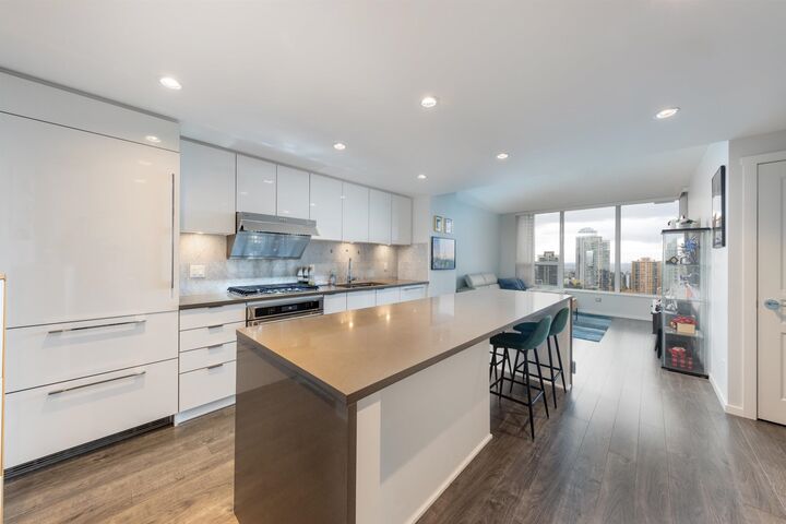 Property Photo: 5883 Barker Avenue 2805 BC V5H 0G4