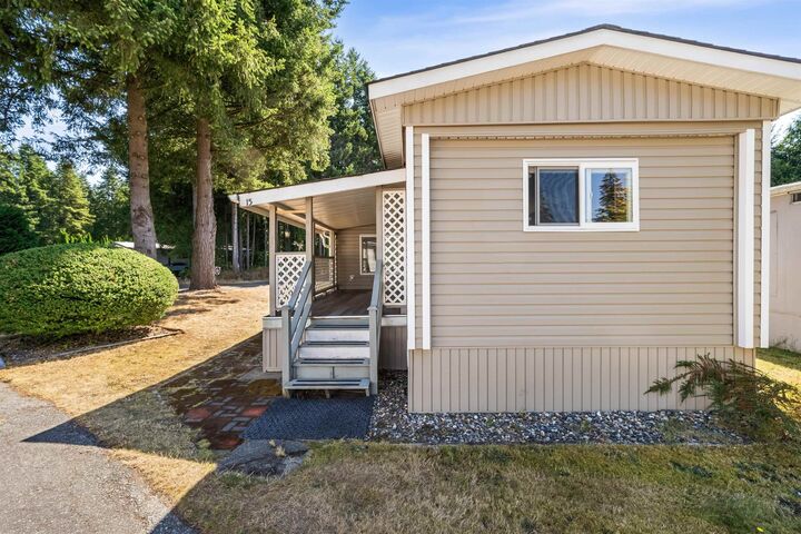 Property Photo:  20071 24 Avenue 15  BC V2Z 2A1 