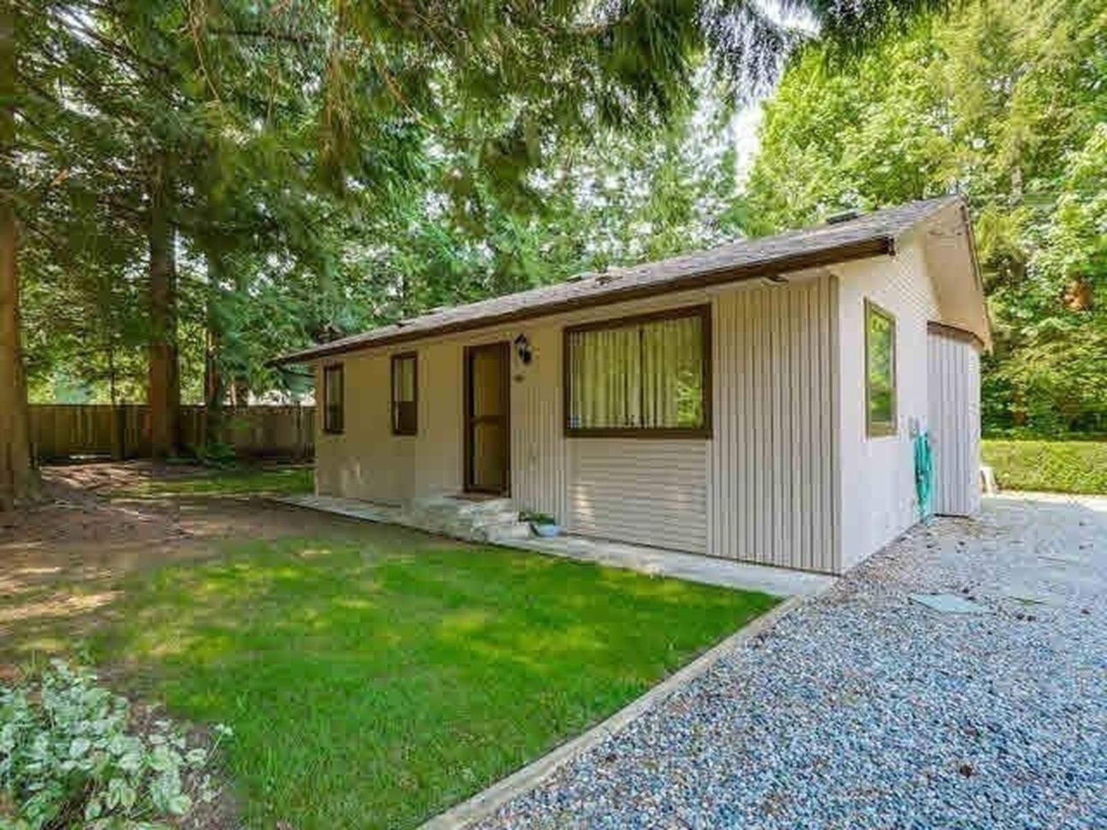 Property Photo: 20515 20 Avenue BC V2Z 2A3